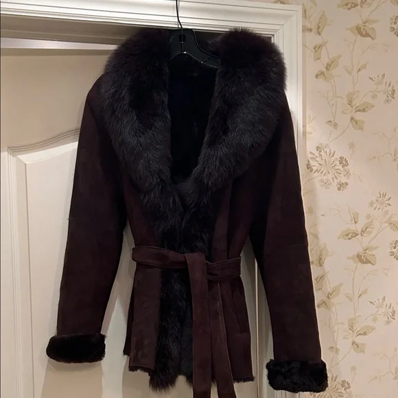 Women’s Dark Brown Suede Jacket with Plush Fur Trim.total fur lined size L - Picture 8 of 10